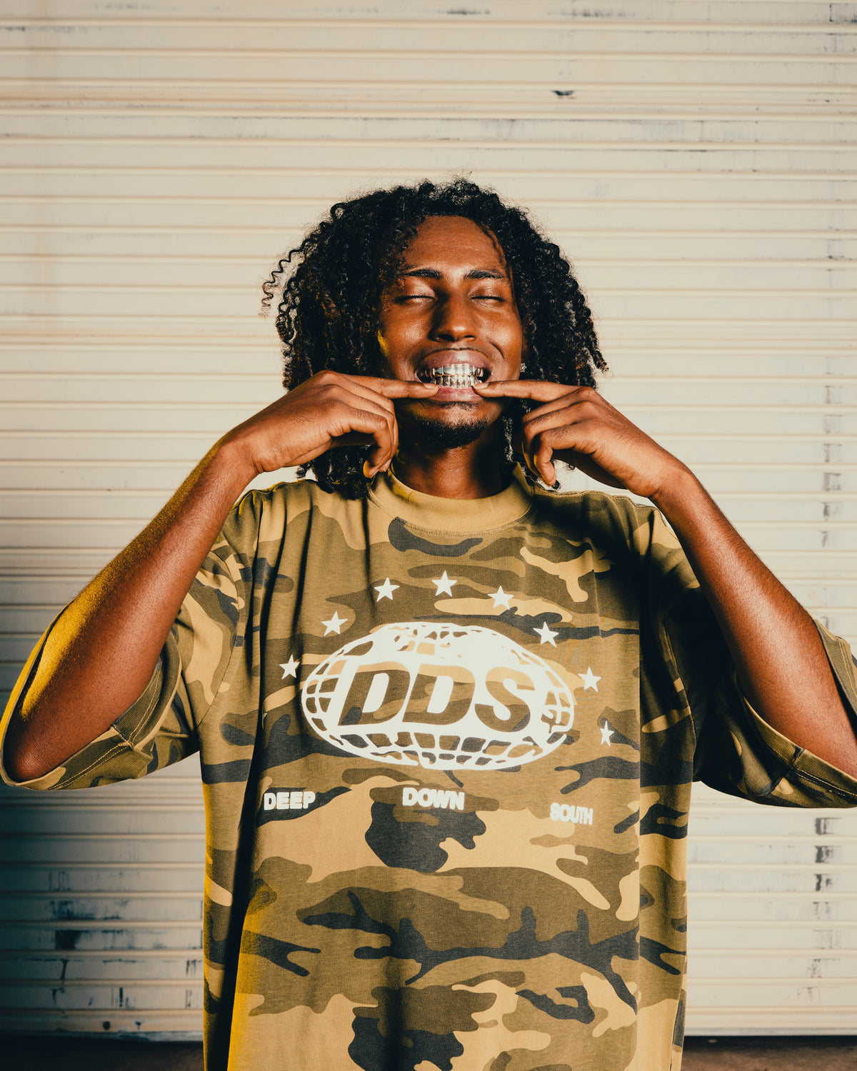 WORLD CAMO TEE